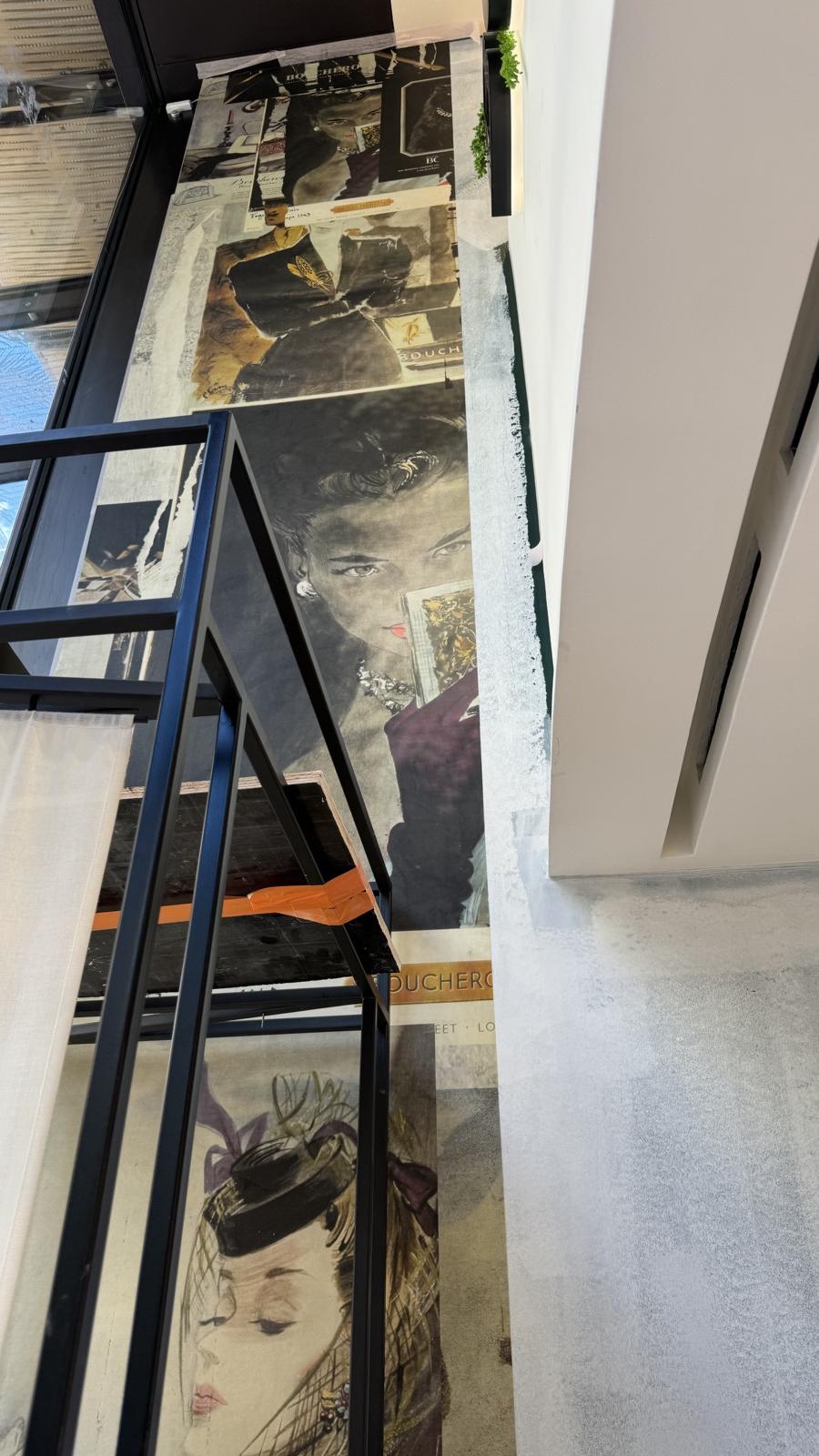 Boutique Boucheron — pose de papier peint sur mur courbé